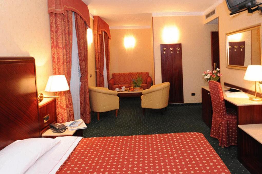 סולפרינו Hotel La Spia D'Italia מראה חיצוני תמונה